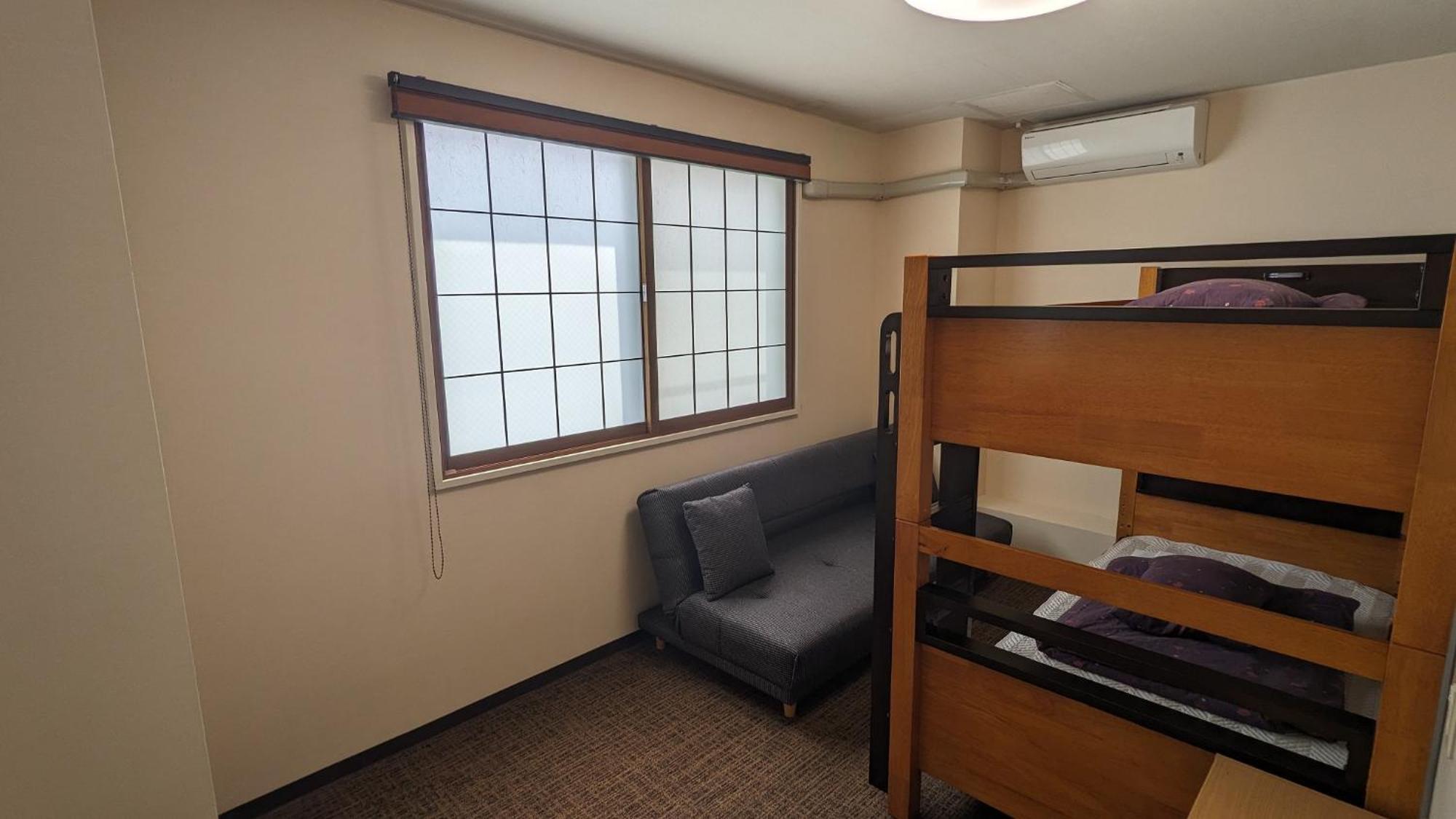 K'S House Kanazawa - Travelers Hostel חדר תמונה