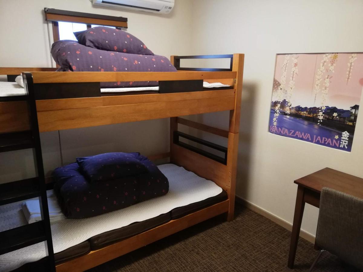 K'S House Kanazawa - Travelers Hostel חדר תמונה